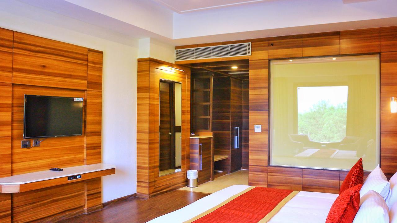 City Park Resort Bahādurgarh Exterior photo