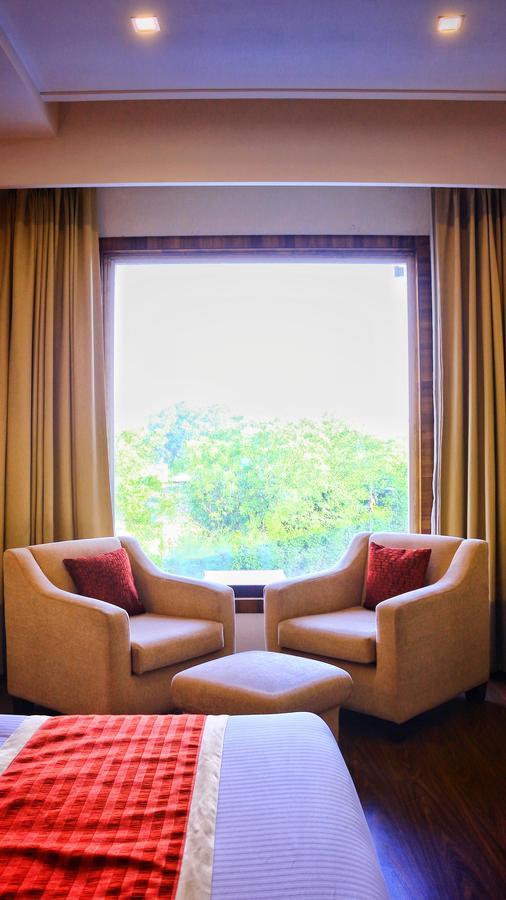 City Park Resort Bahādurgarh Exterior photo
